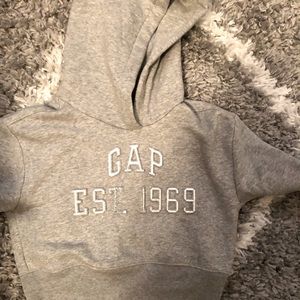 Gap cropped hoodie size 4/6 girls